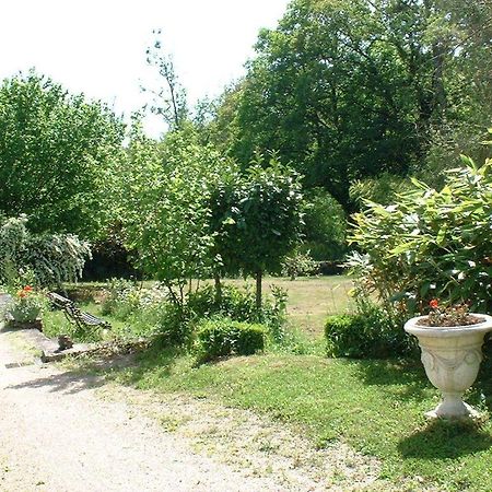 Domaine De La Dame De Lauriere Solignac Exterior foto