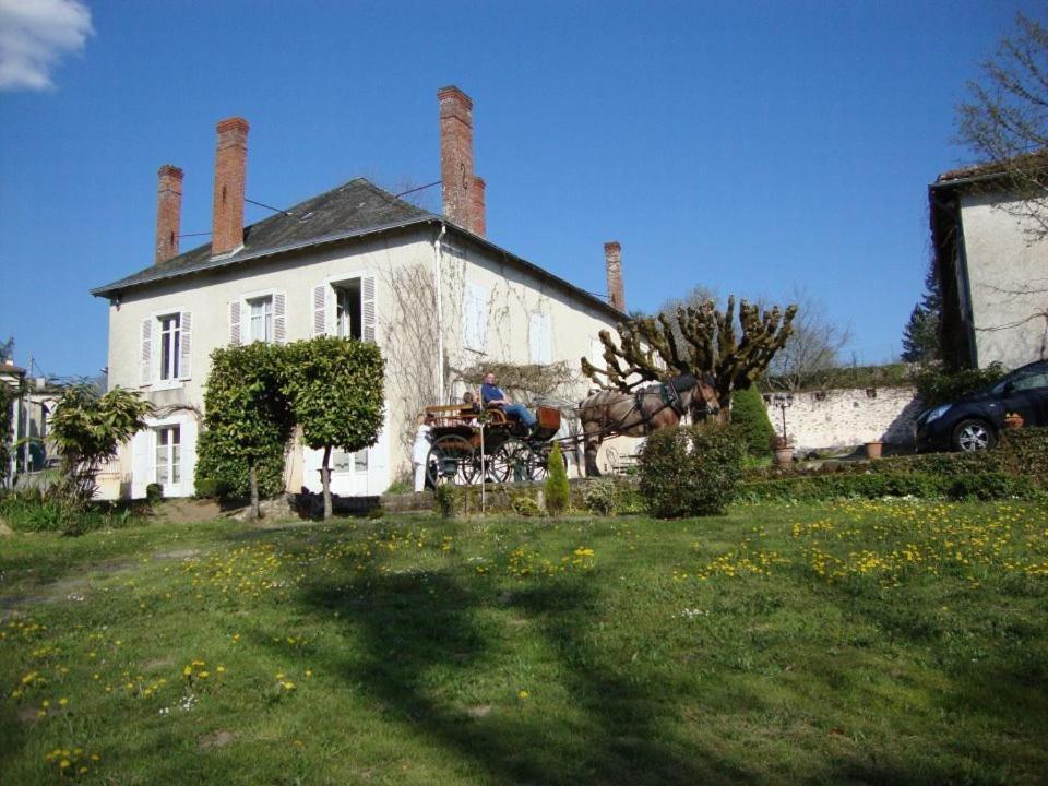 Domaine De La Dame De Lauriere Solignac Exterior foto