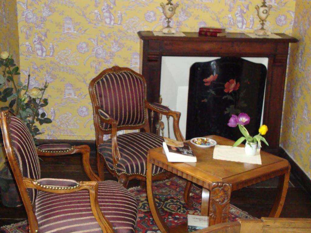 Domaine De La Dame De Lauriere Solignac Quarto foto