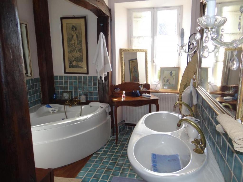 Domaine De La Dame De Lauriere Solignac Quarto foto